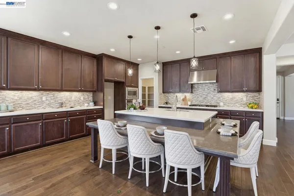 $1,088,000 | 215 Cara Court, Mountain House, CA 95391