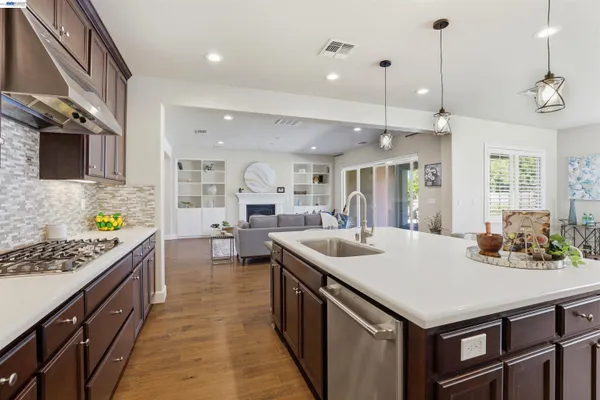 $1,088,000 | 215 Cara Court, Mountain House, CA 95391