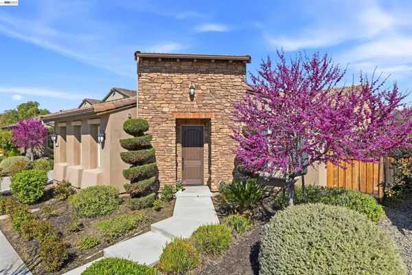 $1,088,000 | 215 Cara Court, Mountain House, CA 95391