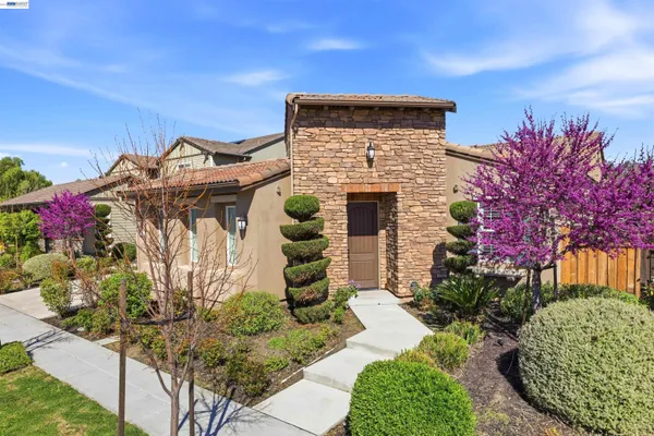 $1,088,000 | 215 Cara Court, Mountain House, CA 95391