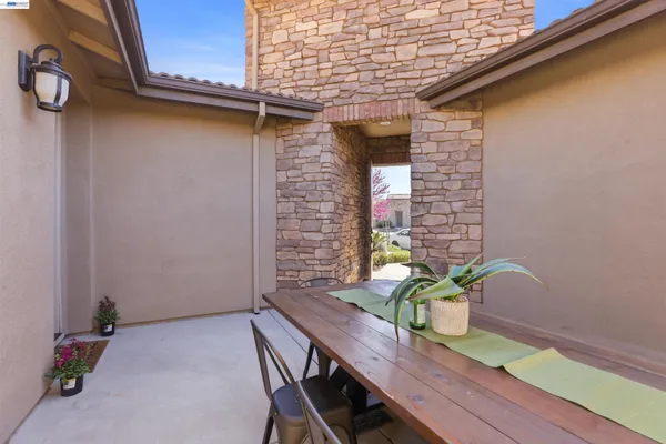 $1,088,000 | 215 Cara Court, Mountain House, CA 95391