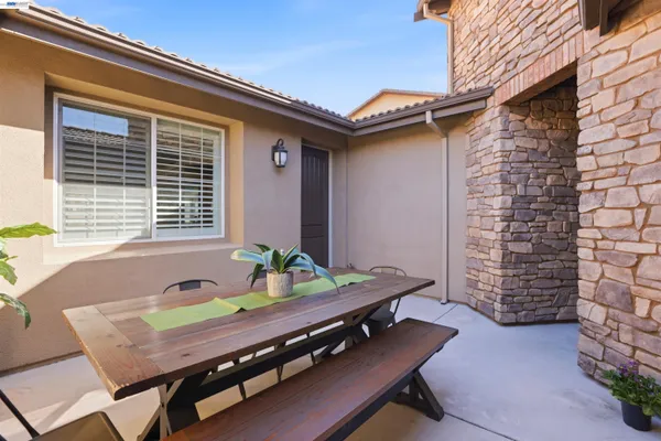 $1,088,000 | 215 Cara Court, Mountain House, CA 95391