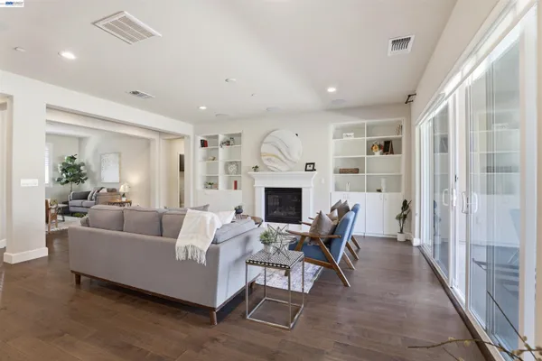 $1,088,000 | 215 Cara Court, Mountain House, CA 95391