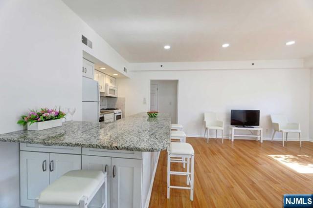 22 Engle Street, Unit R17 Englewood, NJ 07631 - Photo 6 of 36