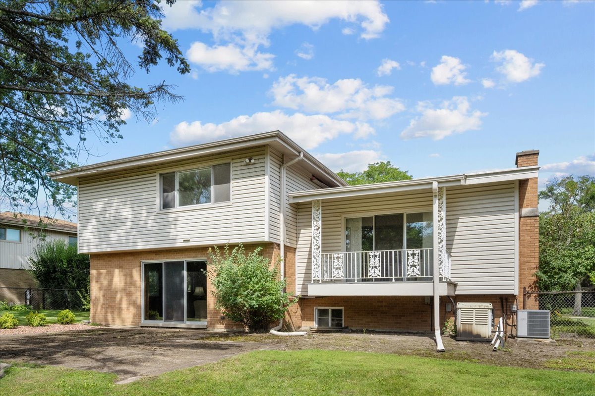 49 Larkdale E Road Deerfield, IL 60015 - Photo 18 of 24 front view of house with a yard