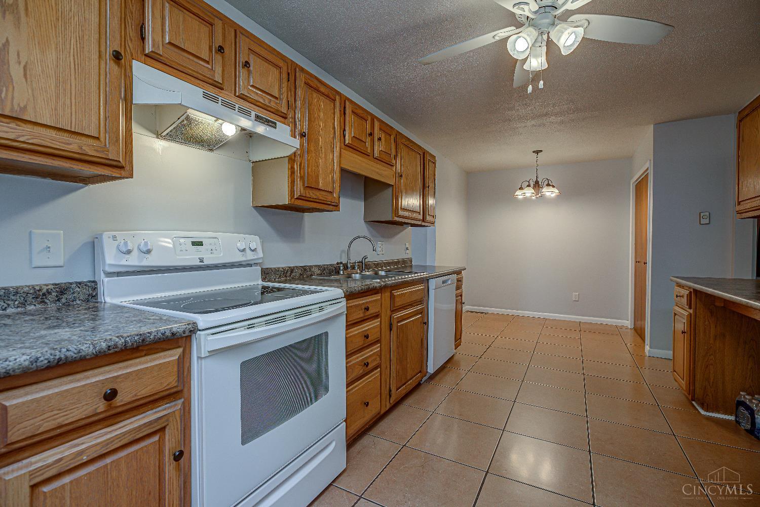 3492 Starling Road Bethel, OH 45106 - Photo 8 of 44 Kitchen