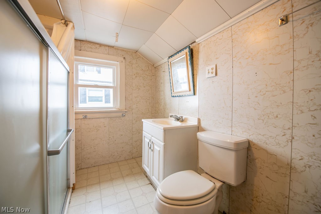 2468 Tabor Ridge Road Northeast New Philadelphia, OH 44663 - Photo 25 of 33 Full bathroom featuring walk in shower