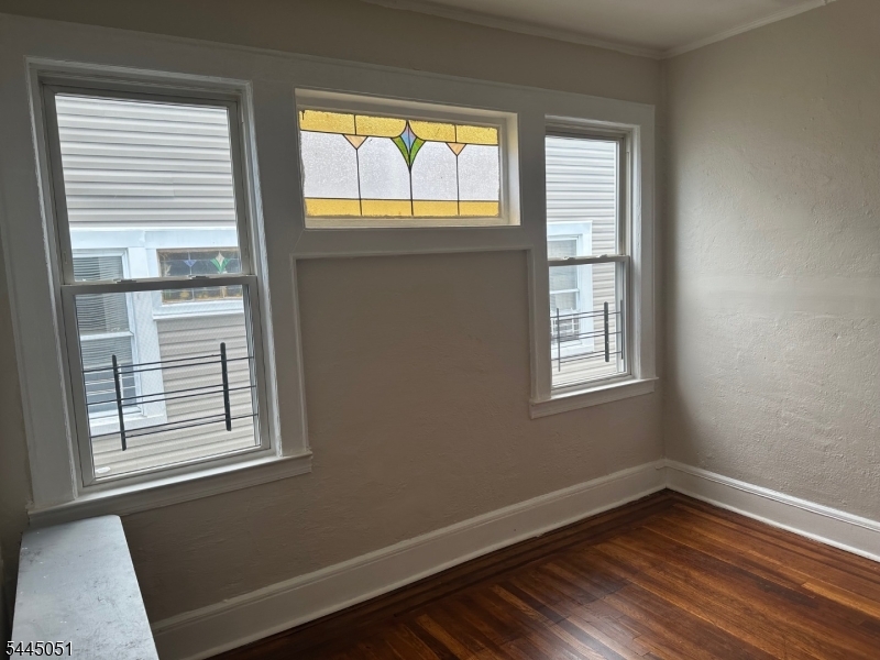 31 Norman Road Newark, NJ 07106 - Photo 4 of 17
