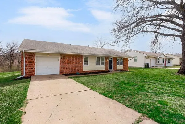 $175,000 | 1421 Cherokee Street, Leavenworth, KS 66048