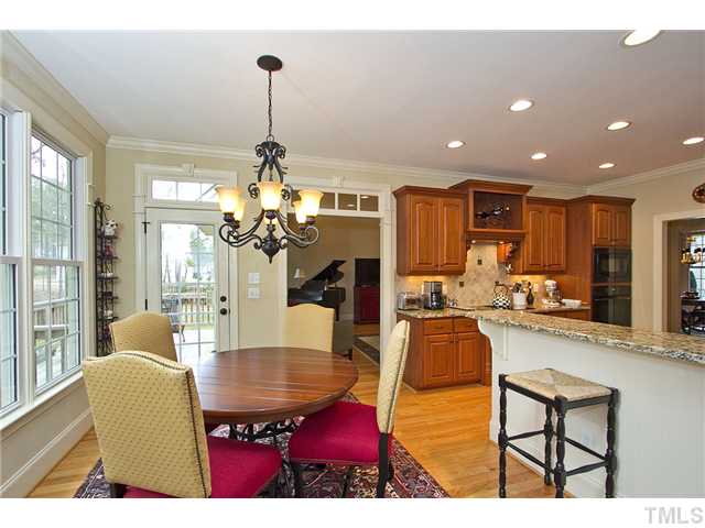 1004 Widgeon Way Raleigh, NC 27603 - Photo 11 of 25 Spacious nook can accomodate large family table.