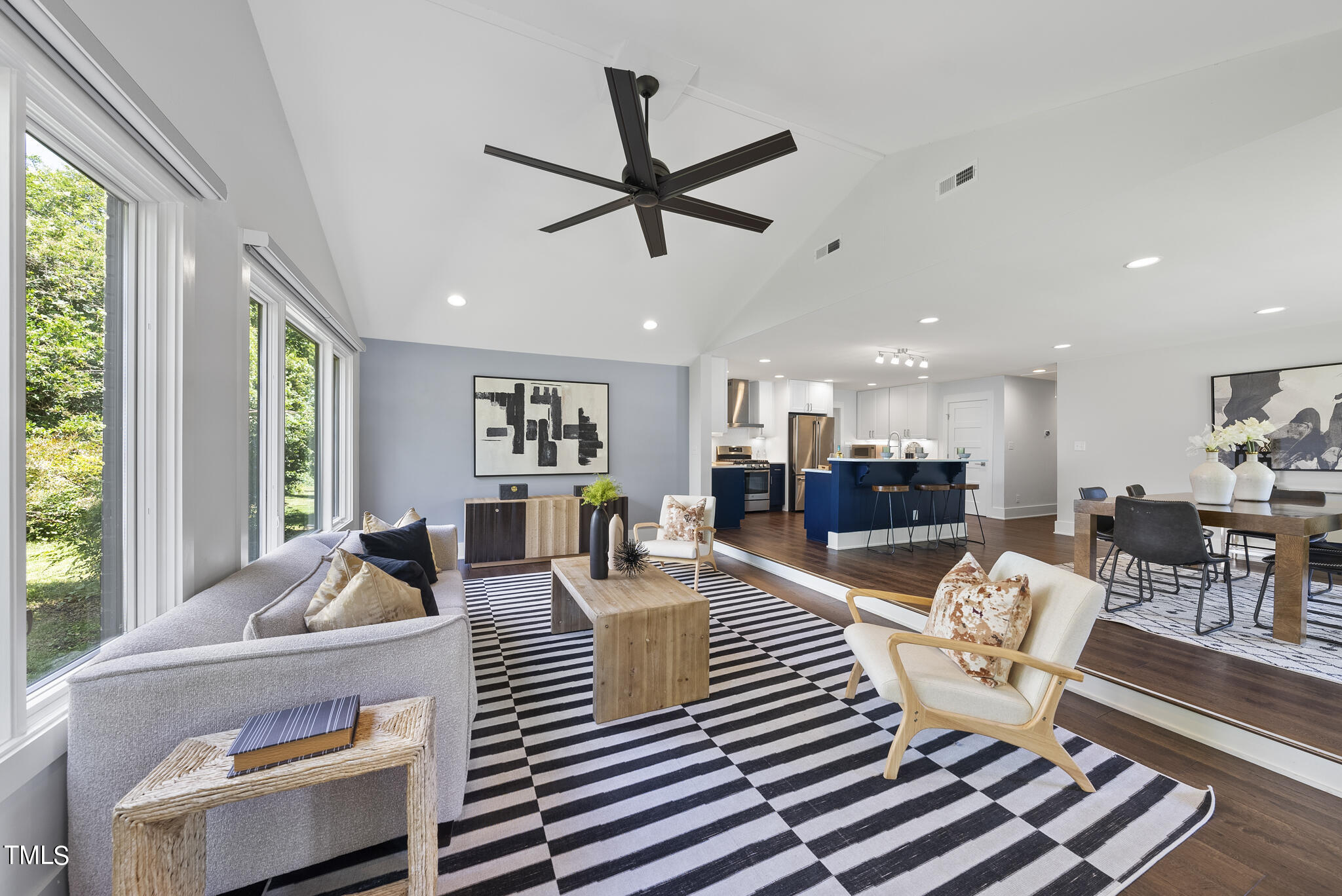 3122 Ashel Street Raleigh, NC 27612 - Photo 4 of 39 DSC03545