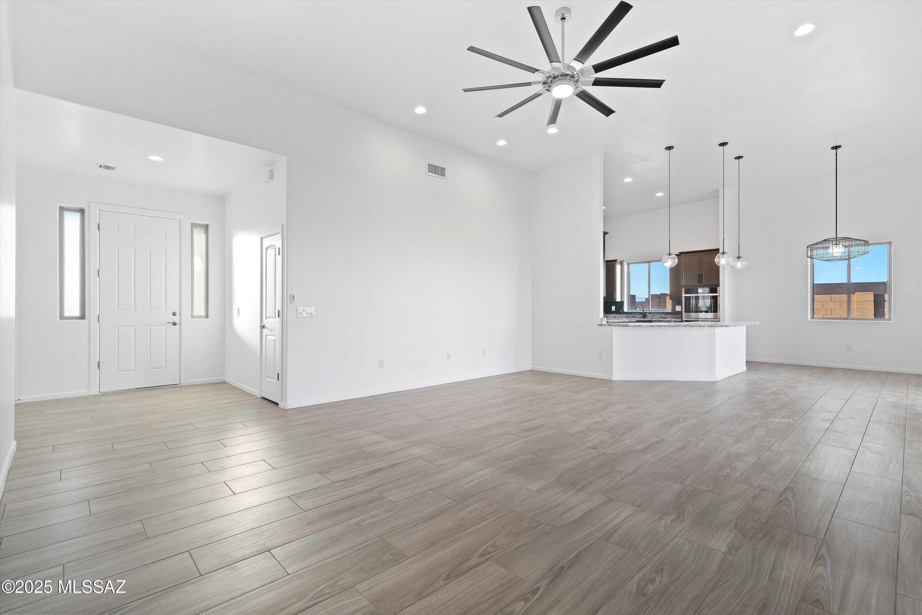 1204 North Range Rider Place Vail, AZ 85641 - Photo 9 of 49