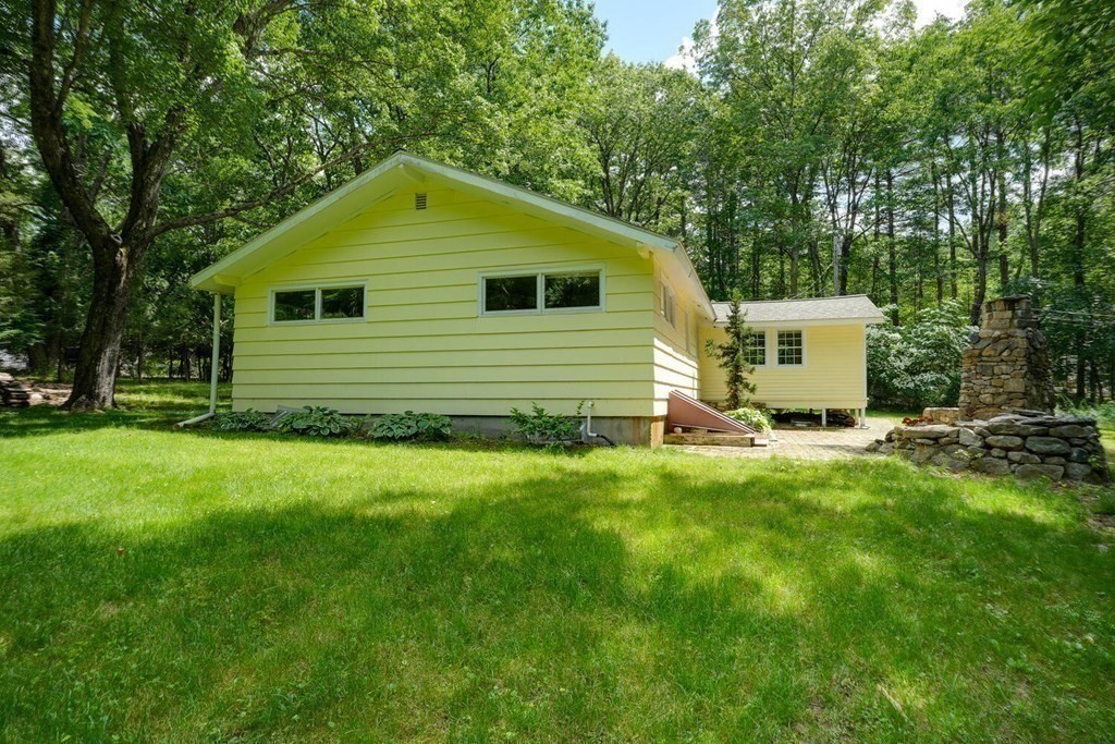437 Taylor Road Stow, MA 01775 - Photo 16 of 19
