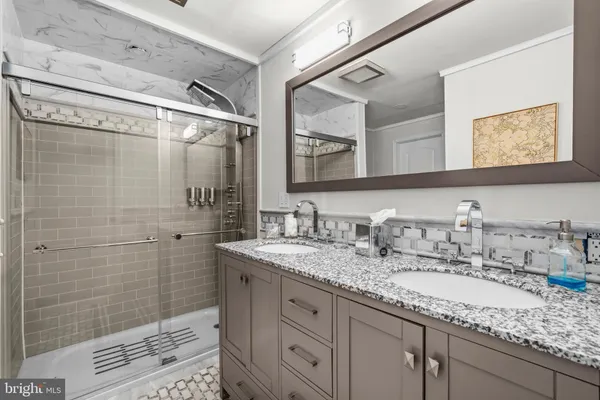 $999,999 | 10008 Thomas Brooke Place, Upper Marlboro, MD 20772
