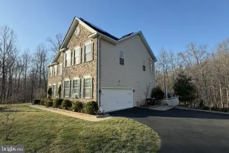 $999,999 | 10008 Thomas Brooke Place, Upper Marlboro, MD 20772