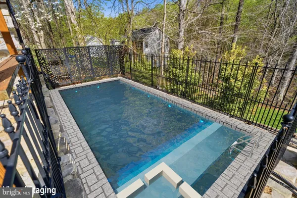 $999,999 | 10008 Thomas Brooke Place, Upper Marlboro, MD 20772