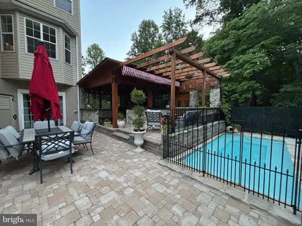 $999,999 | 10008 Thomas Brooke Place, Upper Marlboro, MD 20772