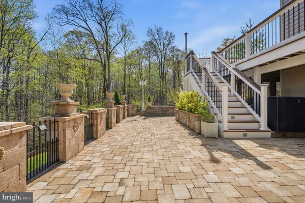 $999,999 | 10008 Thomas Brooke Place, Upper Marlboro, MD 20772