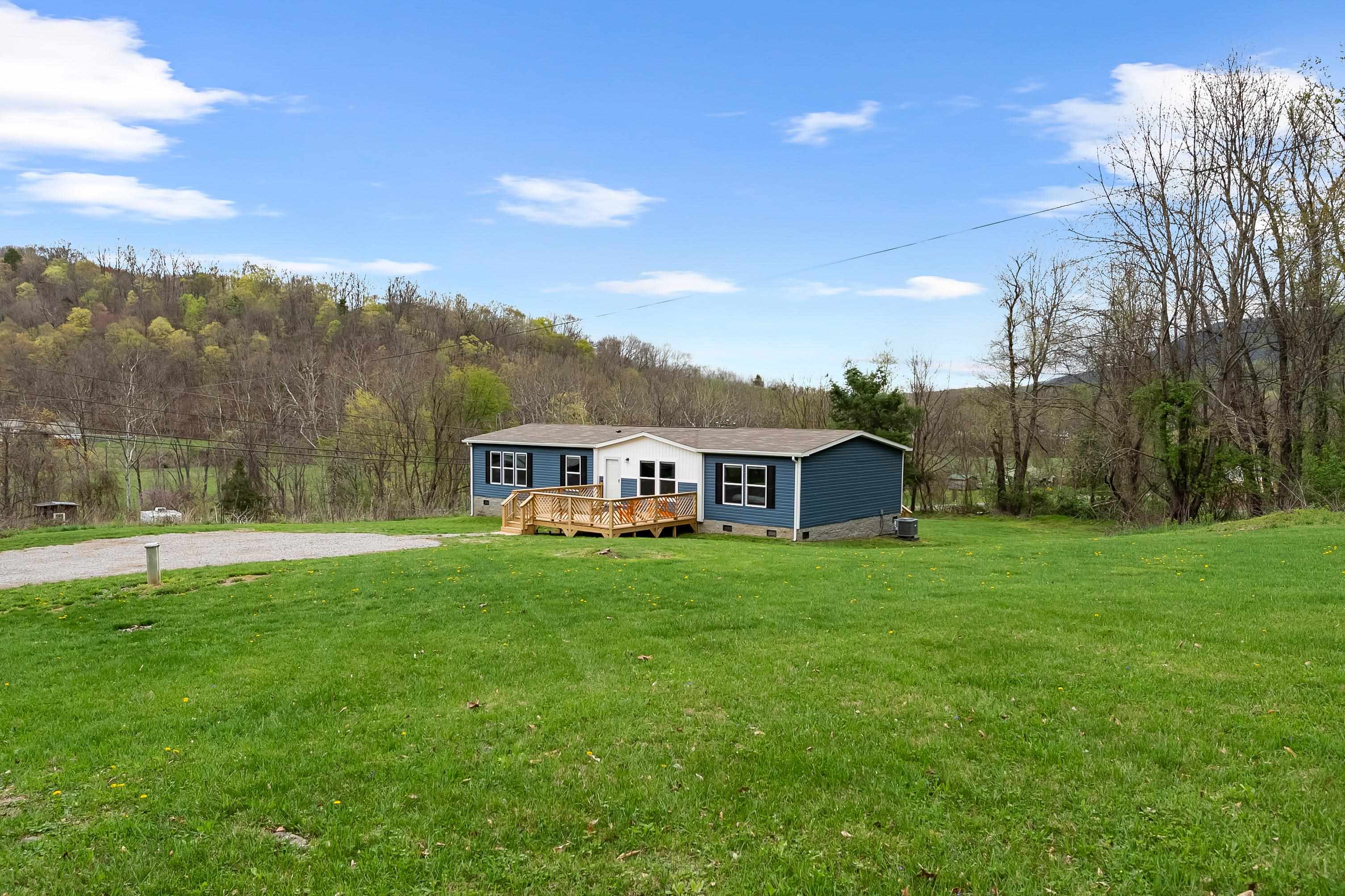 129 Burton Road Narrows, VA 24124 - Photo 3 of 67 Gallery Image 3