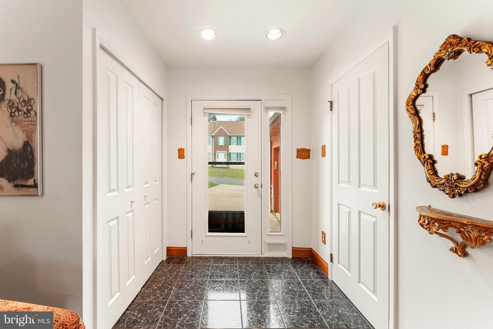 8912 Springview Road Philadelphia, PA 19115 - Photo 3 of 36