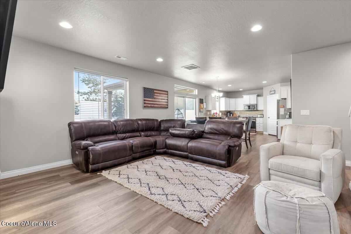 1020 West Jenicek Loop Post Falls, ID 83854 - Photo 15 of 67 Spacious Living Room