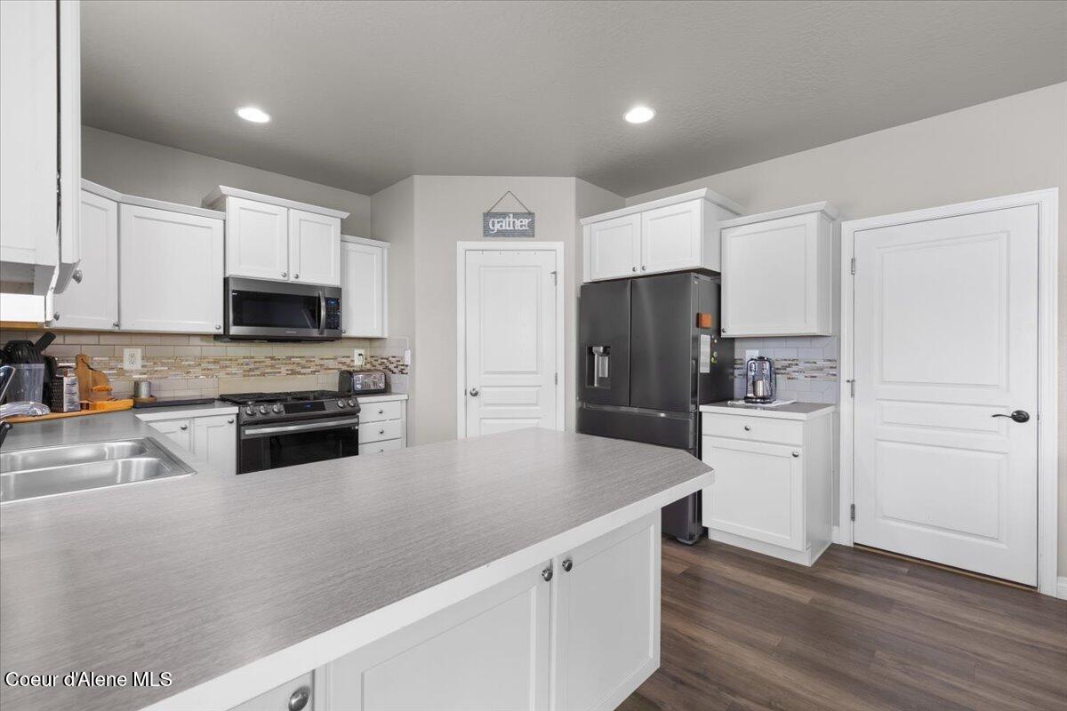 1020 West Jenicek Loop Post Falls, ID 83854 - Photo 23 of 67 Kitchen Looking Towards Pantry