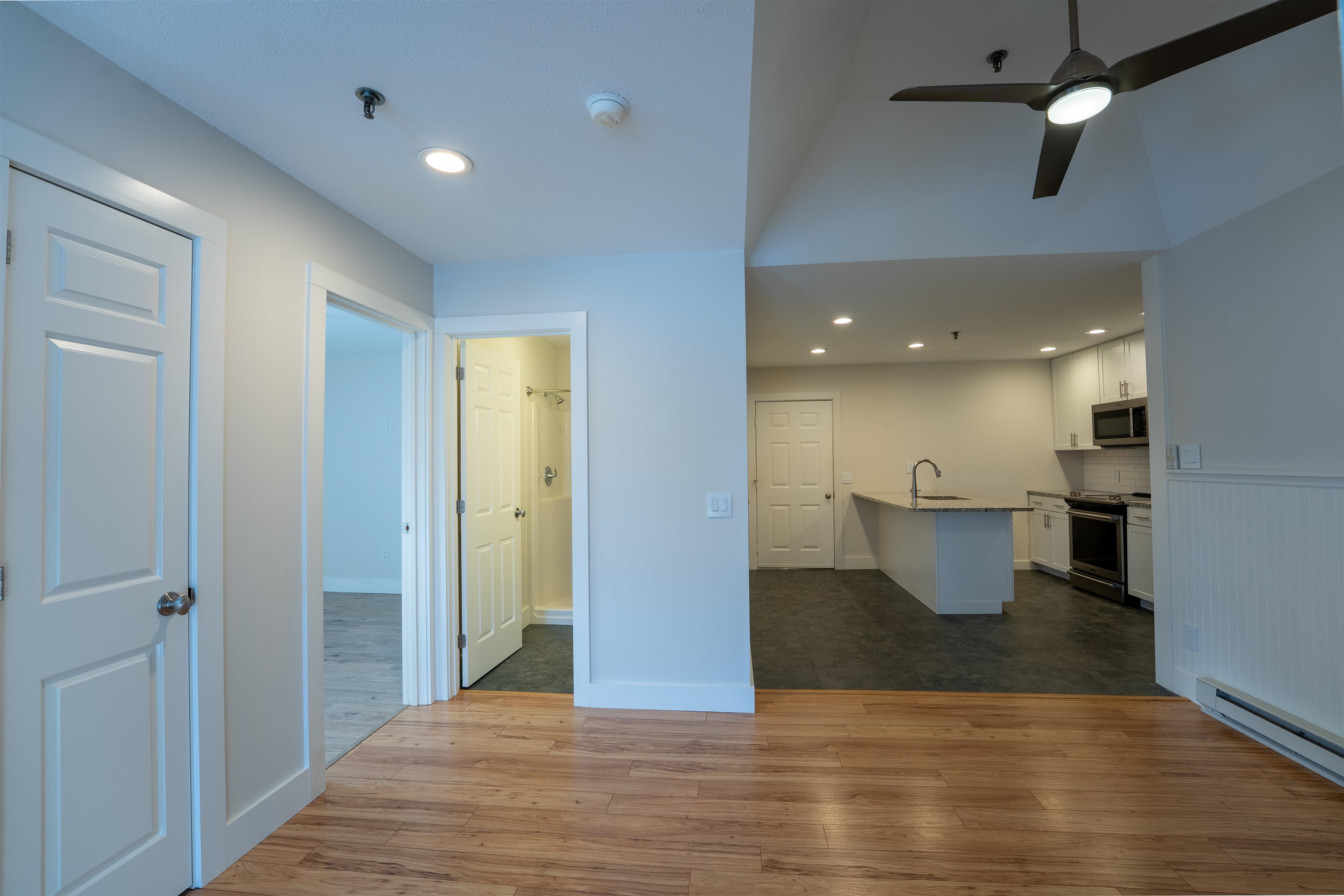 28 Academy Street, Unit 7 Franconia, NH 03580 - Photo 11 of 14