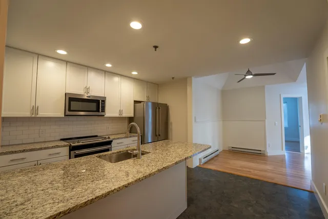 $1,800 | 28 Academy Street, Unit 7, Franconia, NH 03580