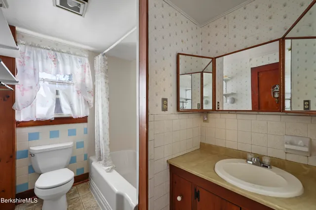 $330,000 | 1698 Clayton Mill River Road, New Marlborough, MA 01259