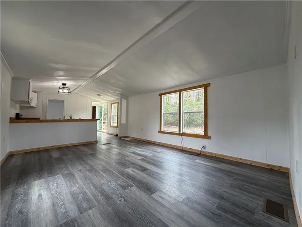 $1,000 | 1222 White Dr N East, Townsend, GA 31331