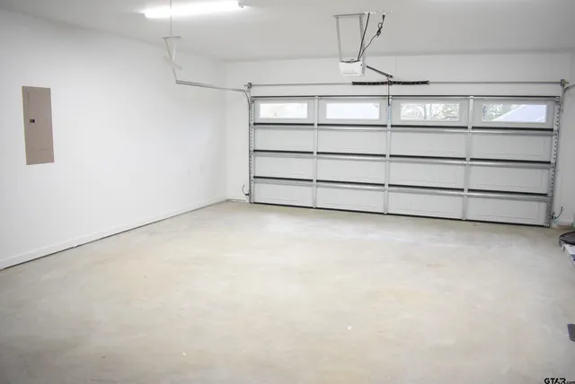 a view of a room with a empty space