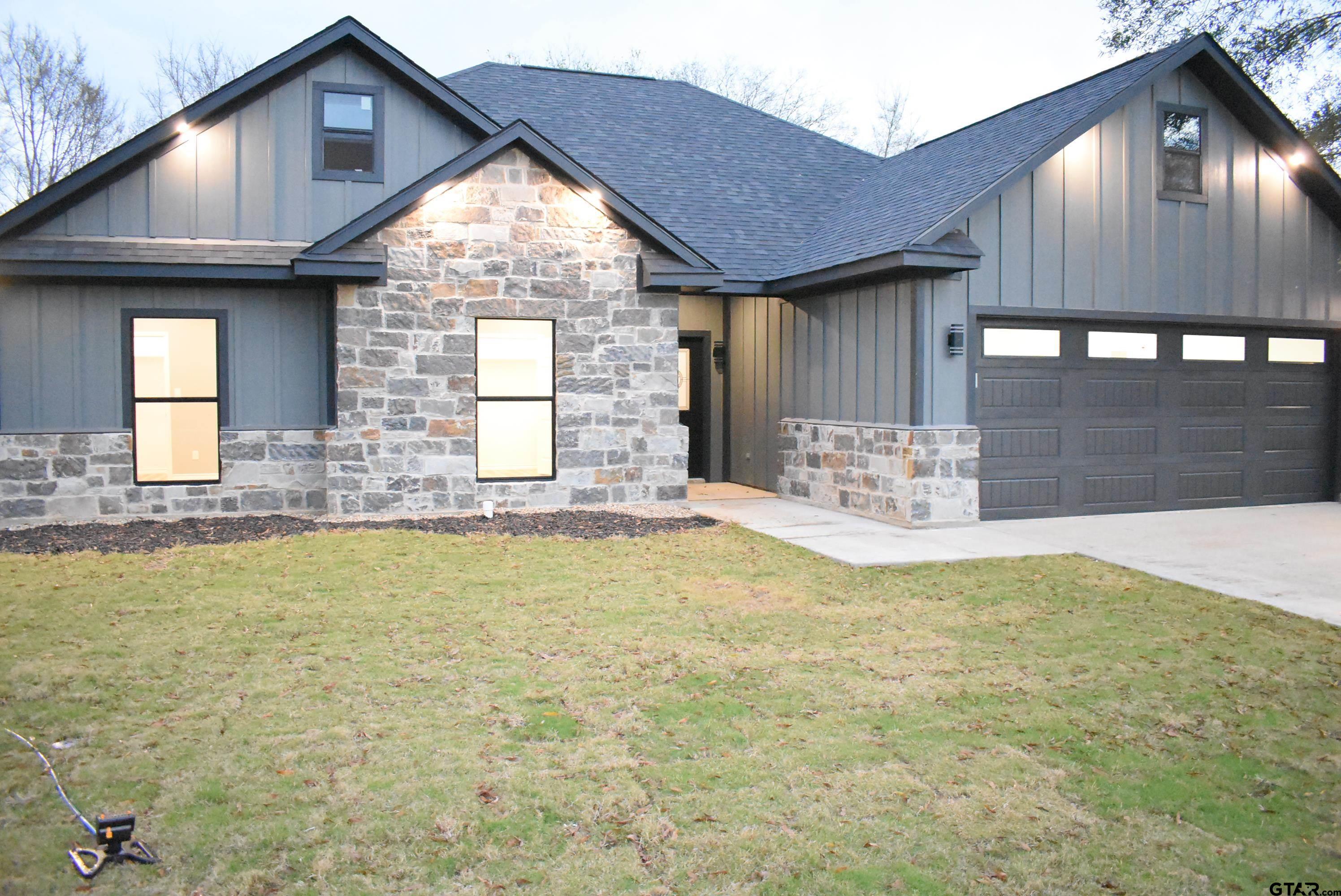 162 Ruby Lane Nacogdoches, TX 75965 - Photo 41 of 44 a view of a house with a swimming pool