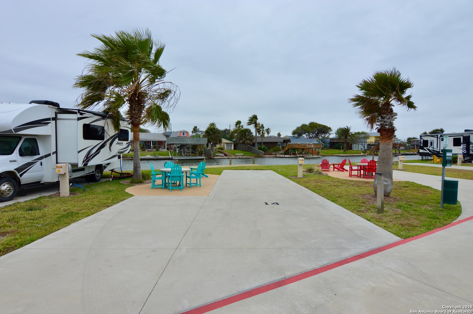 101 Caribbean Drive Corpus Christi, TX 78418 - Photo 4 of 28