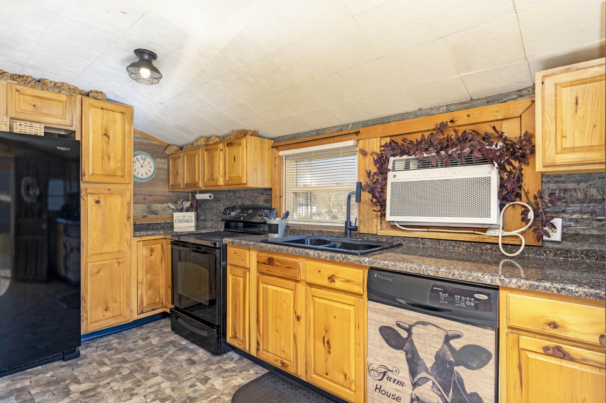 15216 Slabtown Road Sale Creek, TN 37373 - Photo 10 of 30