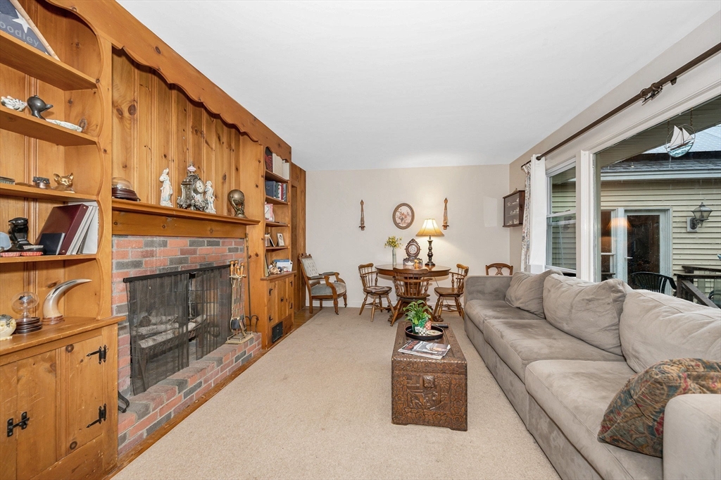 240 Larch Row Wenham, MA 01984 - Photo 17 of 41