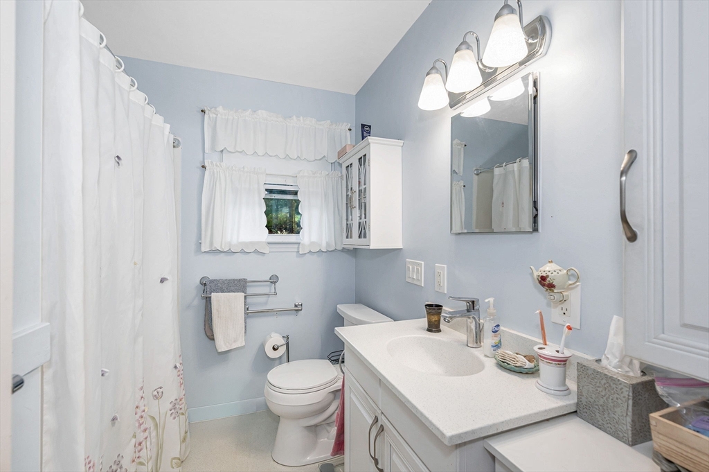 240 Larch Row Wenham, MA 01984 - Photo 22 of 41