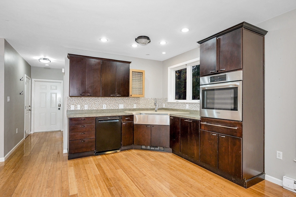 240 Larch Row Wenham, MA 01984 - Photo 7 of 41