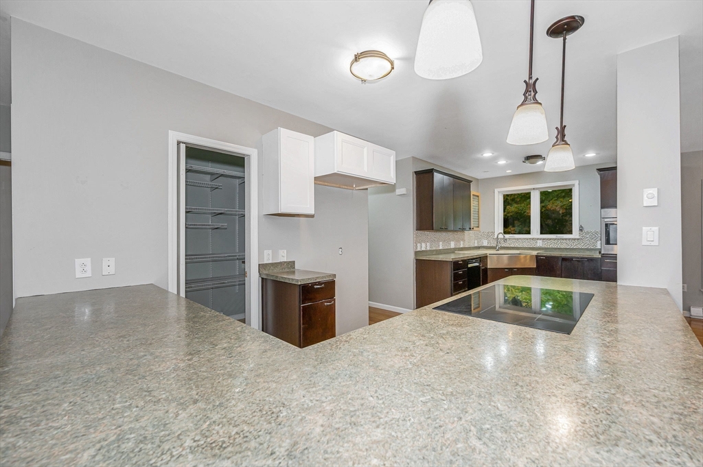 240 Larch Row Wenham, MA 01984 - Photo 10 of 41