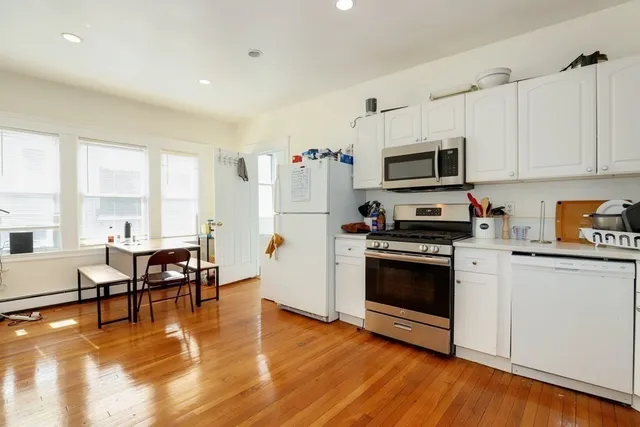 $6,700 | 62 Algonquin Road, Unit 1, Newton, MA 02467