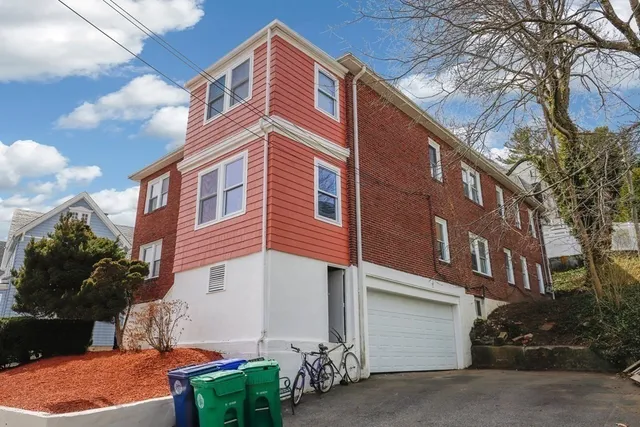 $6,700 | 62 Algonquin Road, Unit 1, Newton, MA 02467