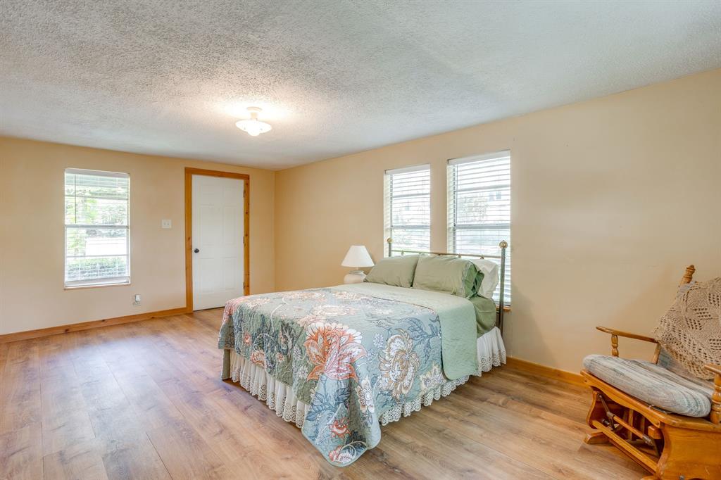 13350 Miller Road Azle, TX 76020 - Photo 11 of 40
