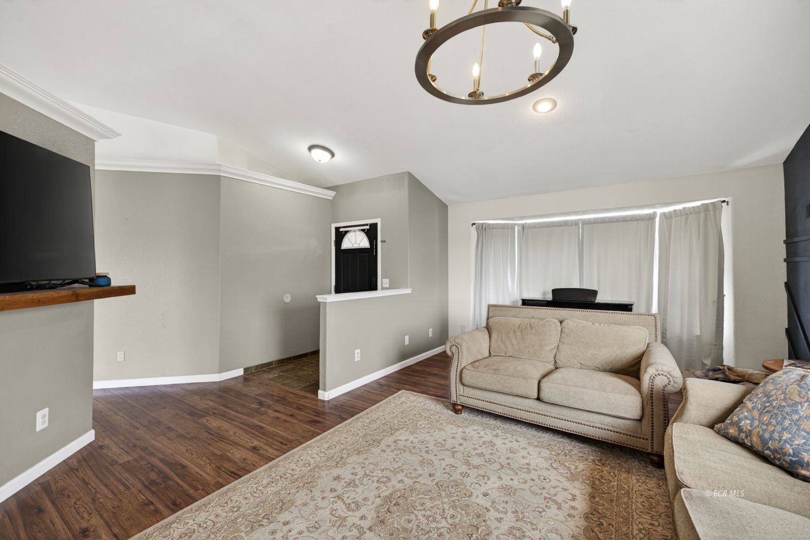 407 Flora Drive Spring Creek, NV 89815 - Photo 9 of 50