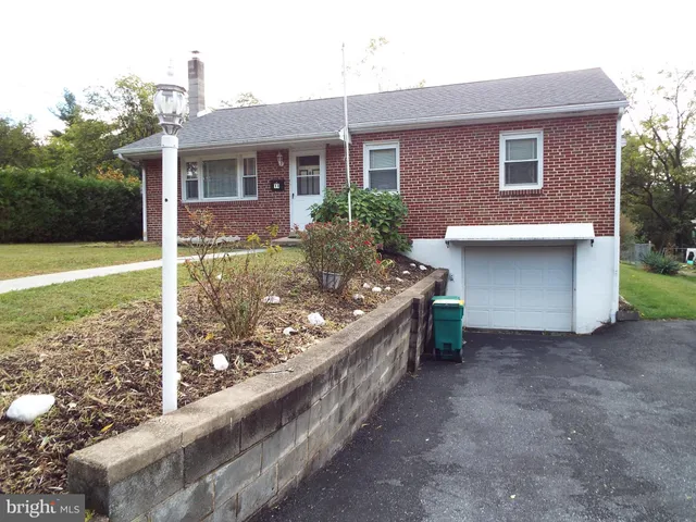 $229,000 | 11 West Highland Avenue, Enola, PA 17025