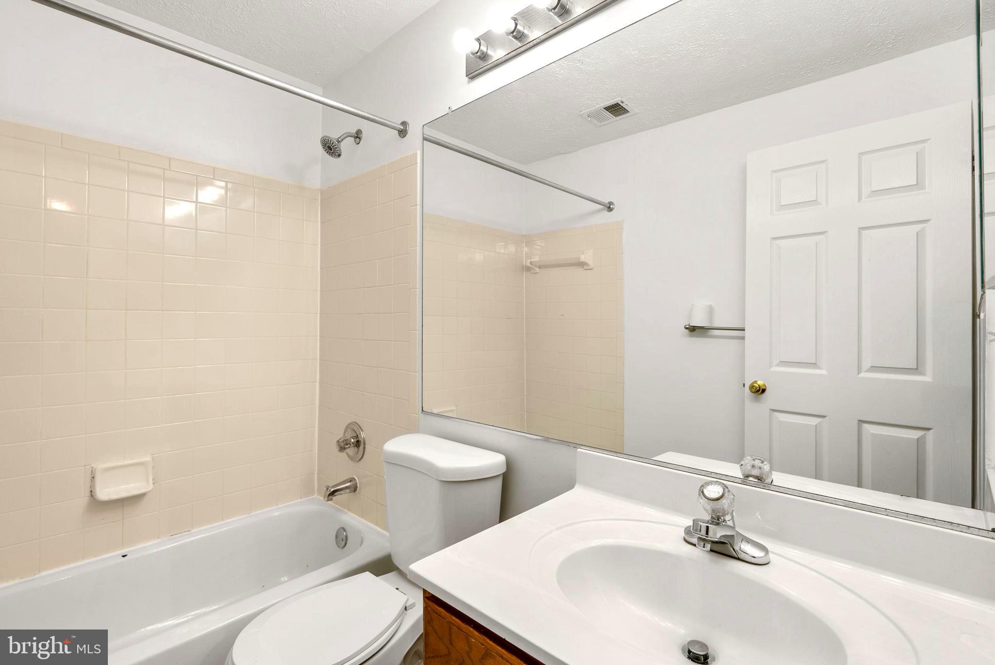 8913 Tonbridge Terrace Hyattsville, MD 20783 - Photo 37 of 42