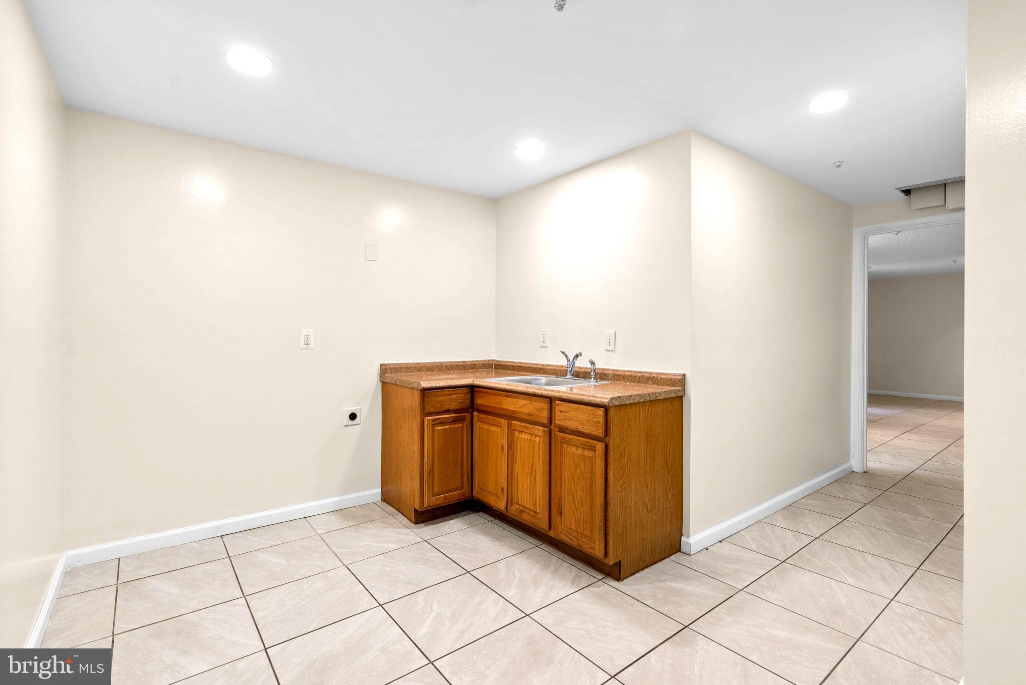 8913 Tonbridge Terrace Hyattsville, MD 20783 - Photo 39 of 42