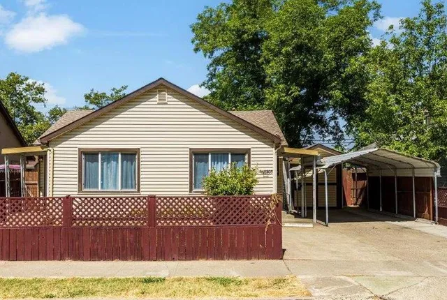 $455,000 | 2305 Cantalier Street, Sacramento, CA 95815