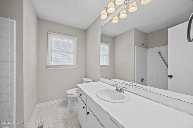 $1,450 | 437 Gayle Boulevard, Winterville, NC 28590