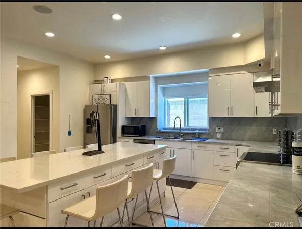 $1,900,000 | 646 Courson Drive, Anaheim, CA 92804