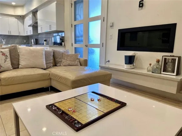 $1,900,000 | 646 Courson Drive, Anaheim, CA 92804