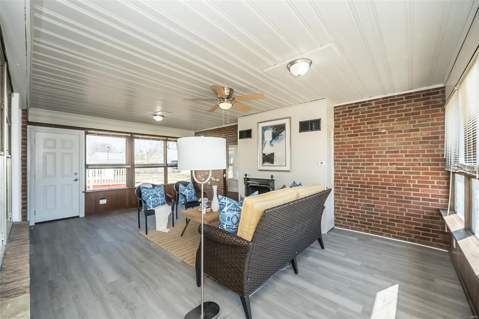 8230 Natural Bridge Road St. Louis, MO 63121 - Photo 14 of 58